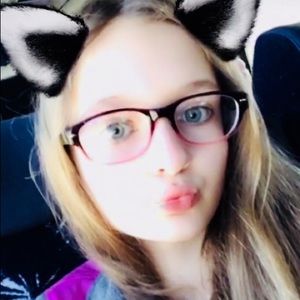 Meet your Posher, Karolina